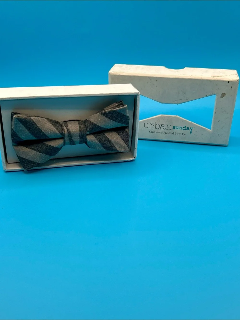 Cutest Gray Striped kids Bow Tie New!